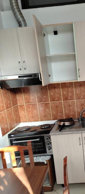 APARTMENT 1+1. 25000 LEKE. 5 MAJI STREET