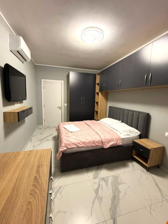 Apartament me qera Orikum