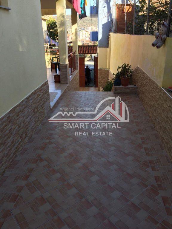 APPARTAMENTO 3+1+2 IN VENDITA VICINO AL PORTO, VLORE!