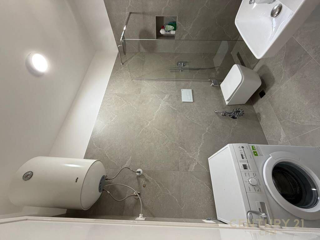 Apartament 2+1 per qira ne zonen e kombinatit