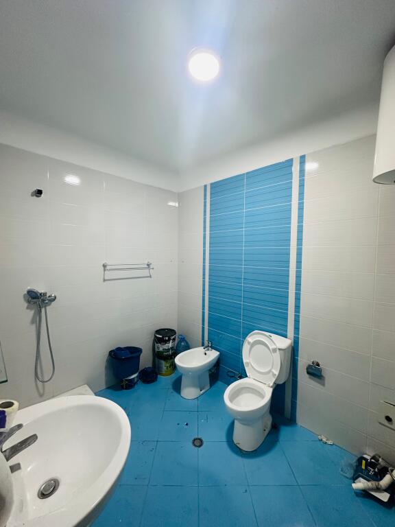 Jepet Me Qera Apartament 2+1+1 Ballkon