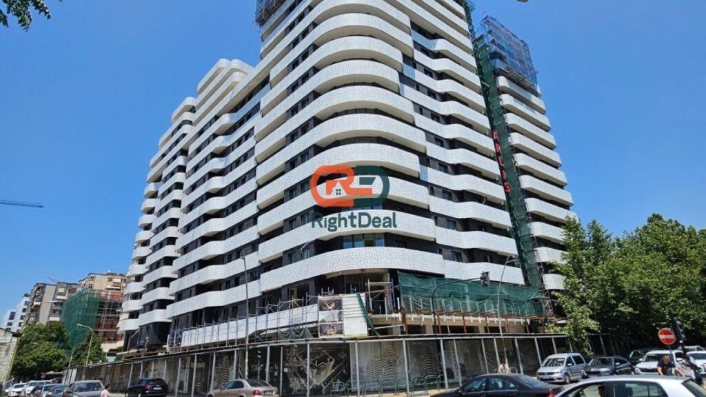 Tek Corner Residence, Shitet Apartament 2+1+2 Me Planimetri Perfekte!!