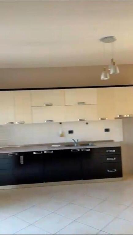 Apartament me qera 1+1