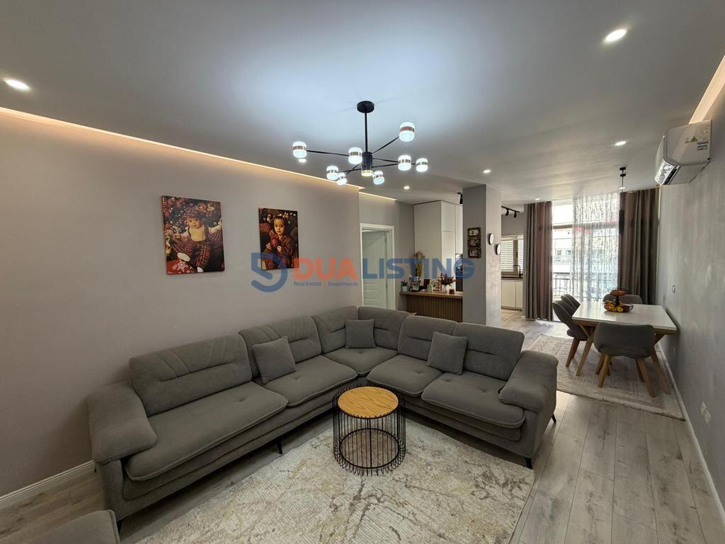 Shitet Apartament Luksoz 2+1+2 📍 Astir, përballë Vilave L