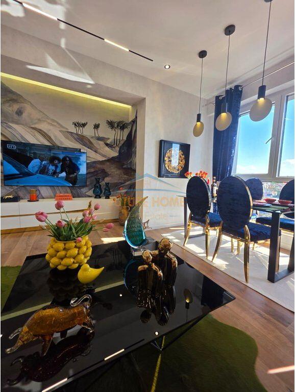 Shitje, Apartament 2+1, 21 Dhjetori , Tiranë.