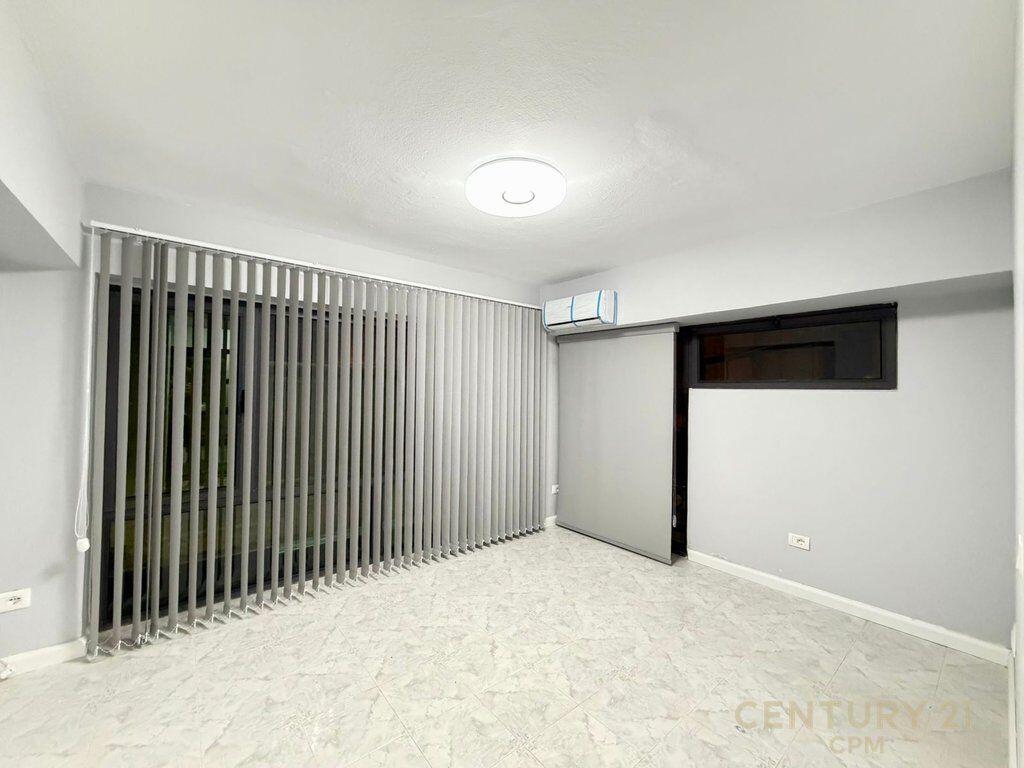 AMBIENT PER ZYRA PRANE SHESHIT SKENDERBEJ! 800 € /Muaj