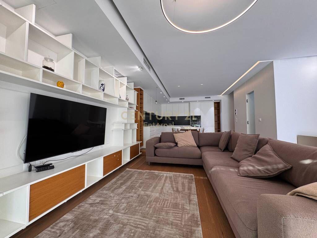 Vilë 3 - kateshe me qira ne kompleksin 'Olive Grove', Mullet, 5 min larg TEG 2,500 € /Muaj