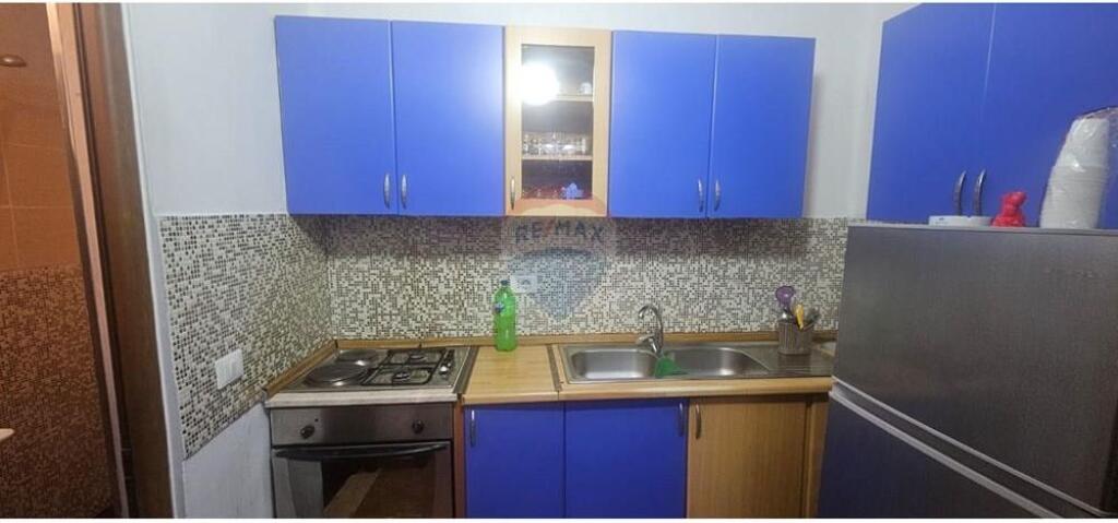 Apartament - Për Shitje - Rruga Ali Demi, Tiranë
