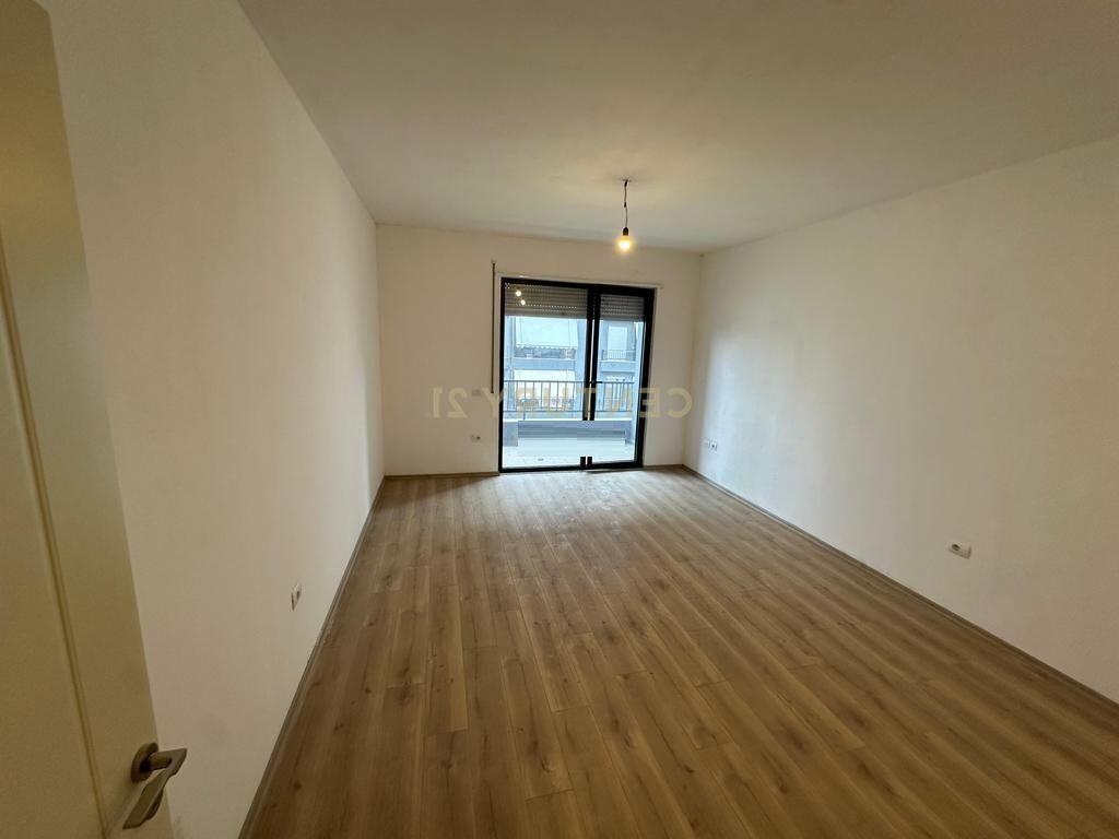APARTAMENT 2 + 1 + 2 + POST PARKIMI NE KINOSTUDIO