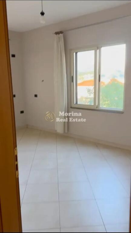 Qera, Apartament 1+1, Komisariati Nr.4 , 350 Euro/Muaj