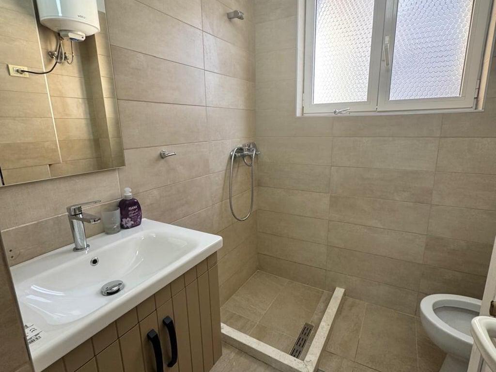 VENDESI APPARTAMENTO 2+1+BALCONE  VIA MINE PEZA