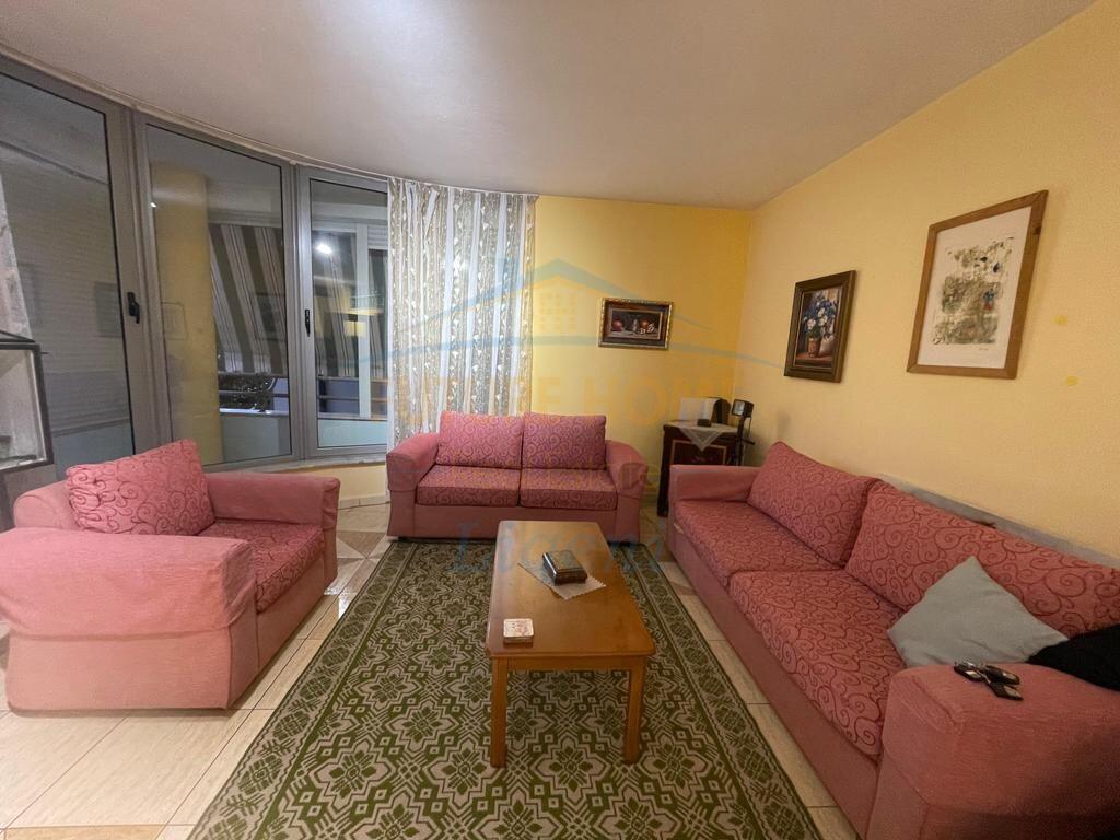 Qera, Apartament 1+1, Rruga e Kosovareve, Tirane.