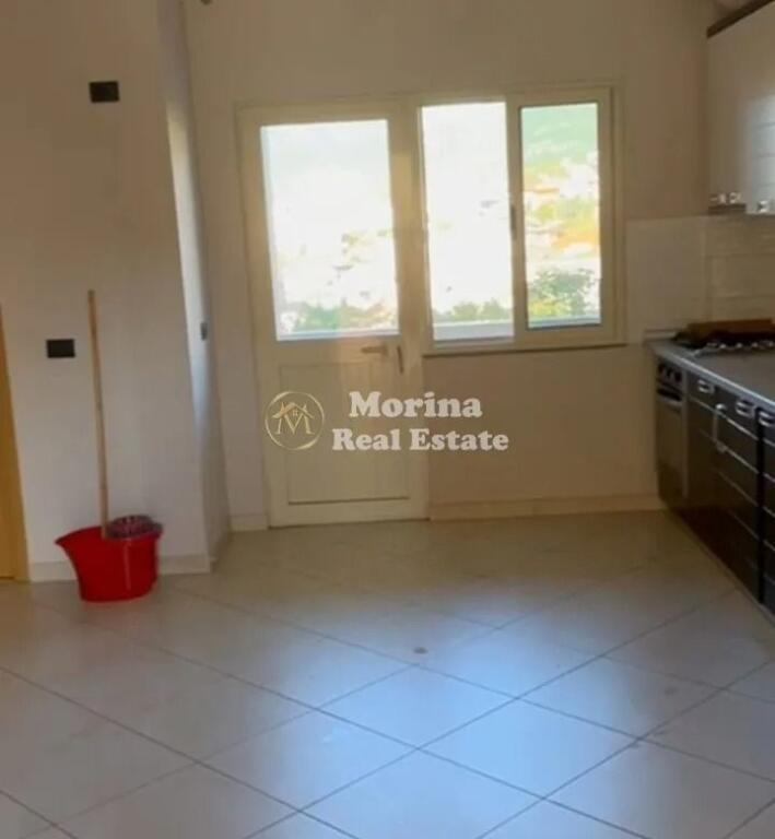 Qera, Apartament 1+1, Komisariati Nr.4 , 350 Euro/Muaj