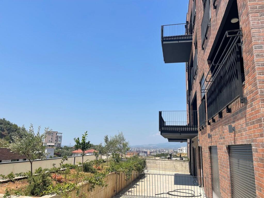 SHITET apartament 1+1 SUPER OKAZION tek Rezidenca "Kodra e Diellit"