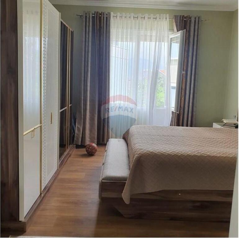 Apartment 2+1+2 near the Botanical Garden