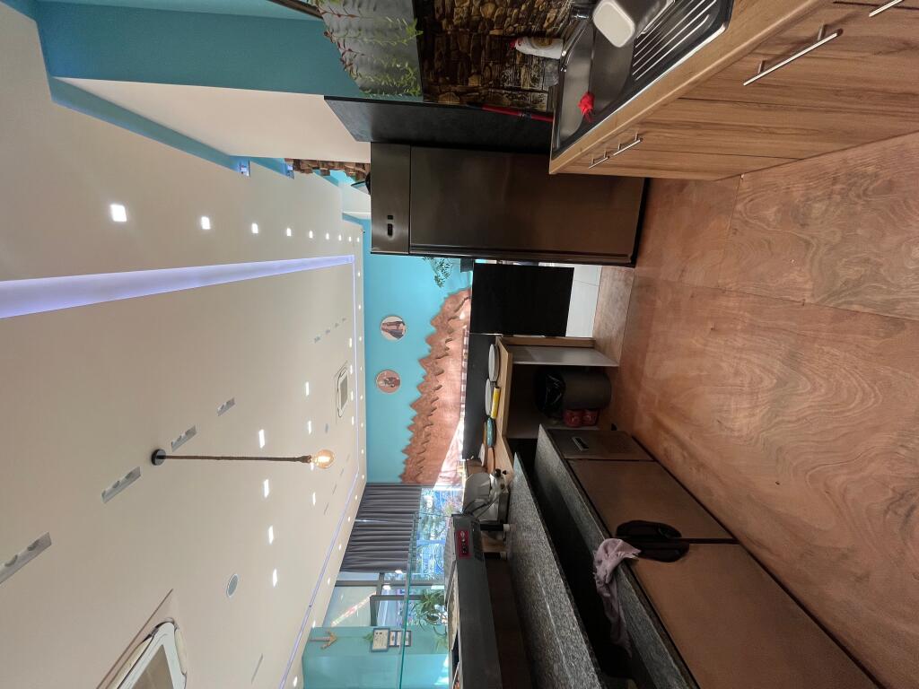 SHITET BIZNESI PICERI, VENDOSUR NE DON BOSKO, TIRANE!