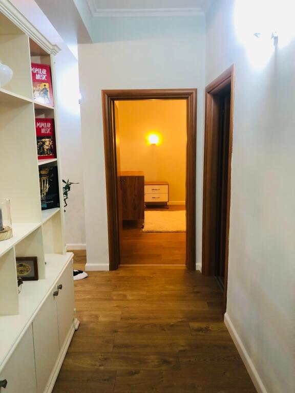 Apartament me Qira tek Rr. Durrsit