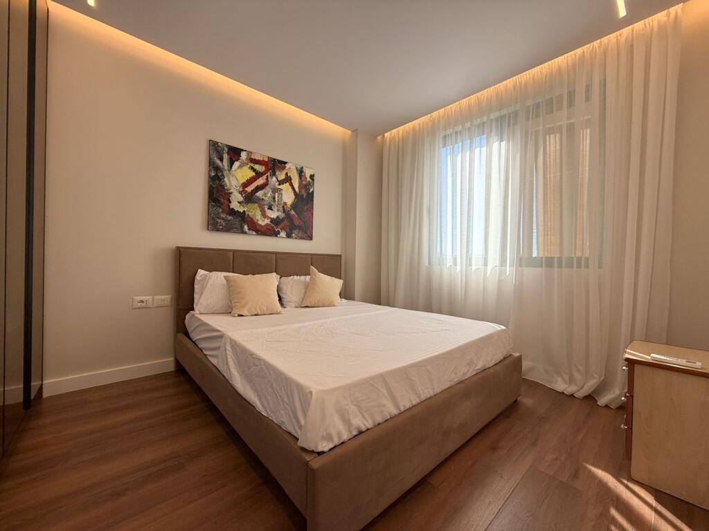 Apartment 2+1 for rent at Pazari i RI