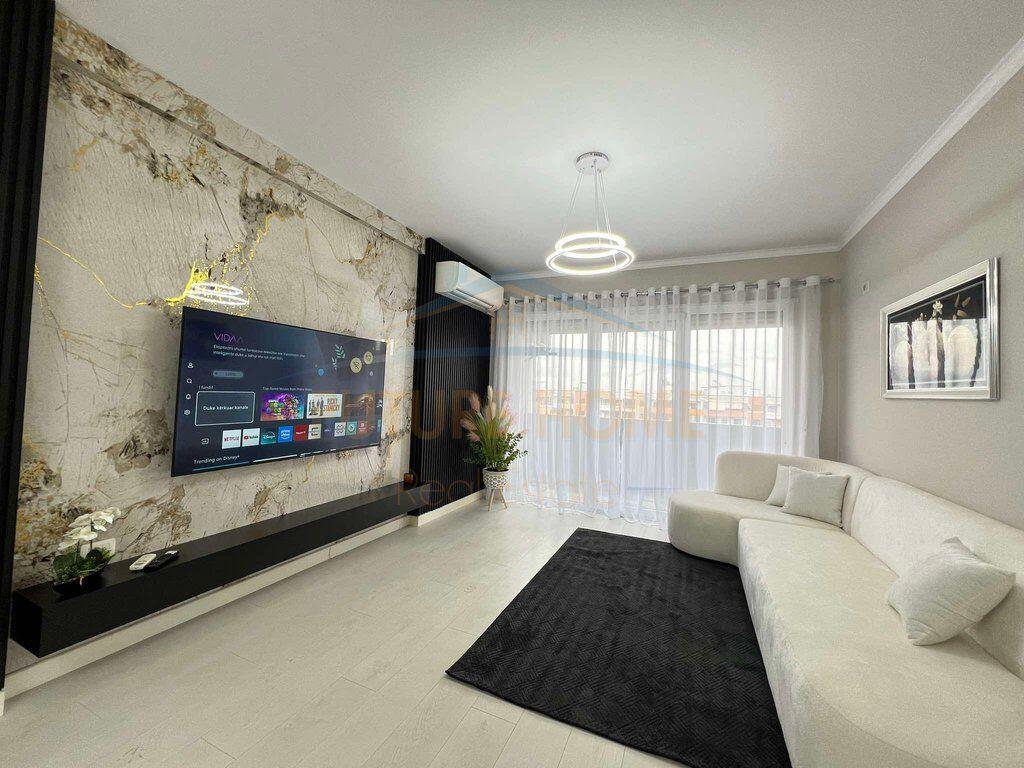 For sale, Apartment 2+1+2 Unaza e Re, Tirana