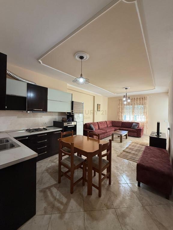 AFFITTASI APPARTAMENTO 3+1+2+GARAGE, VICINO A ISH-URT, DURRES !