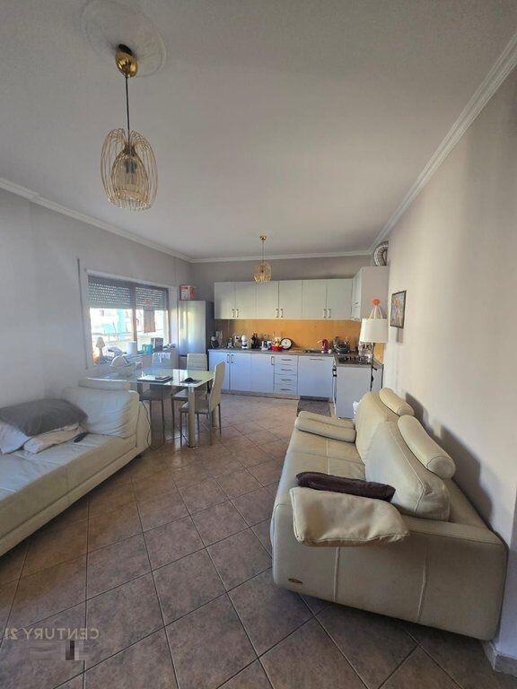 Apartment 2+1 for rent, Myslym Shyri