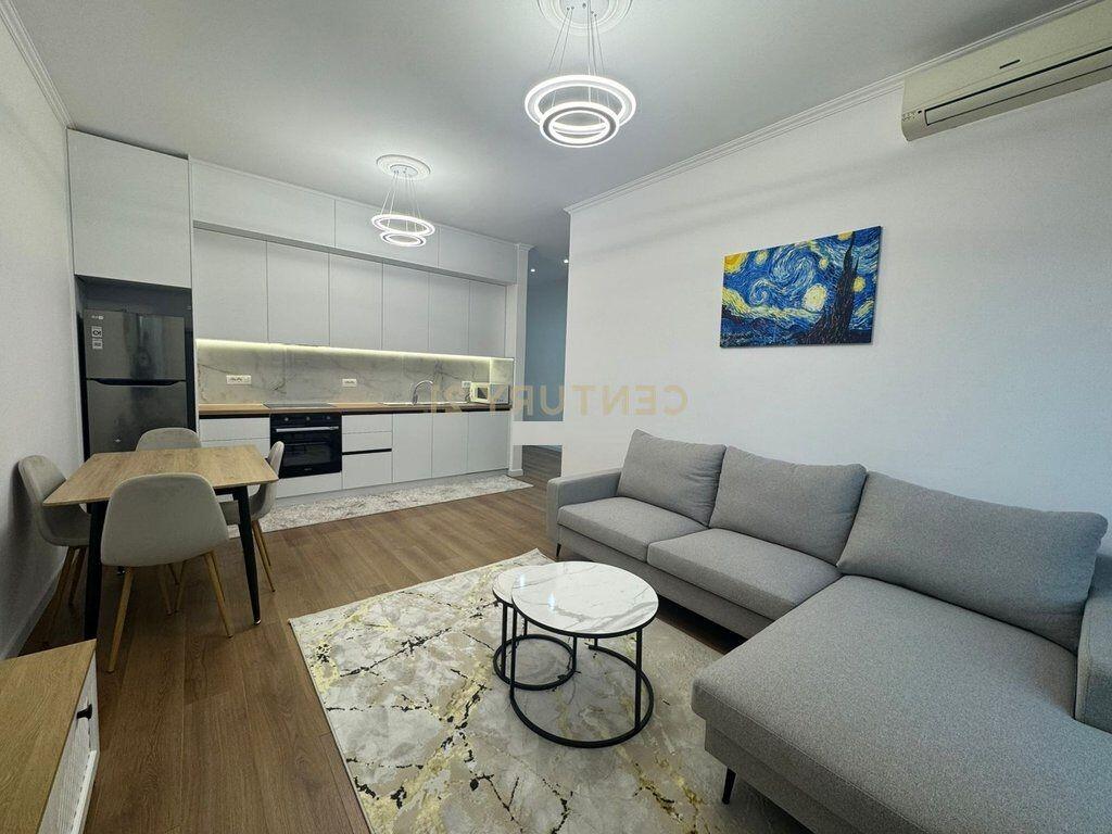 Jepet apartament 2+1me qera