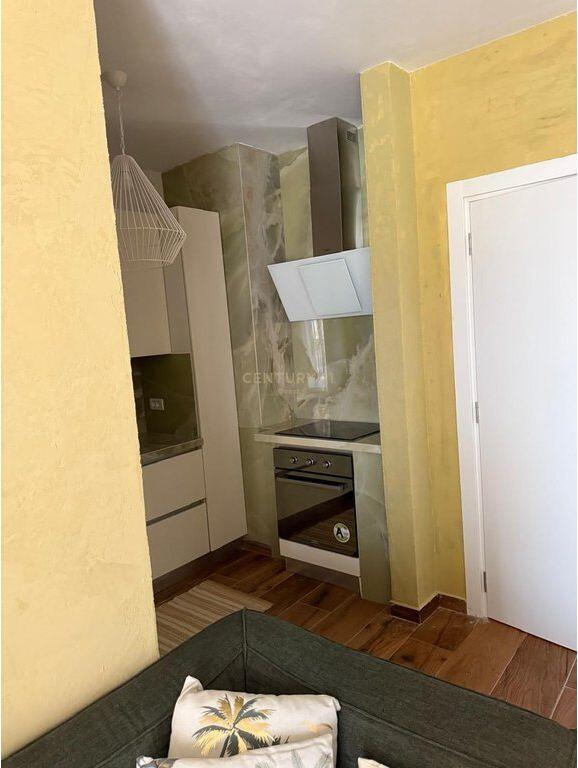 Apartment 2+1+2 with 2 parking spaces for rent, near the “QTU” Shopping Center, Tirana!