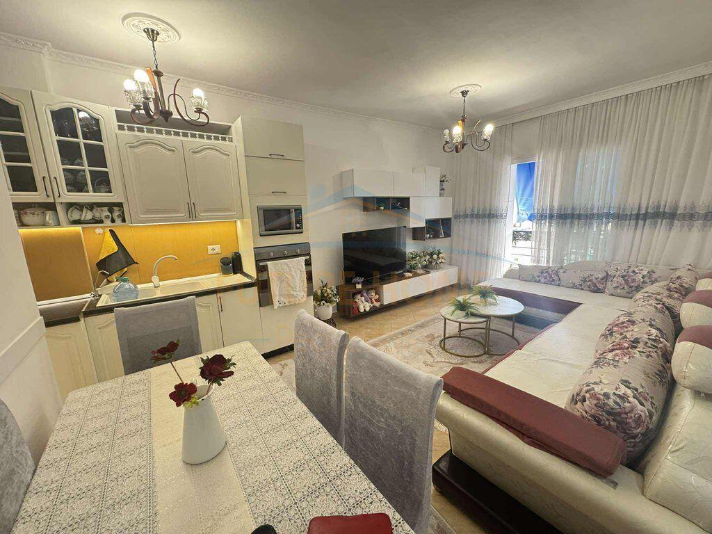 For sale, Apartment 1+1, New Ring.