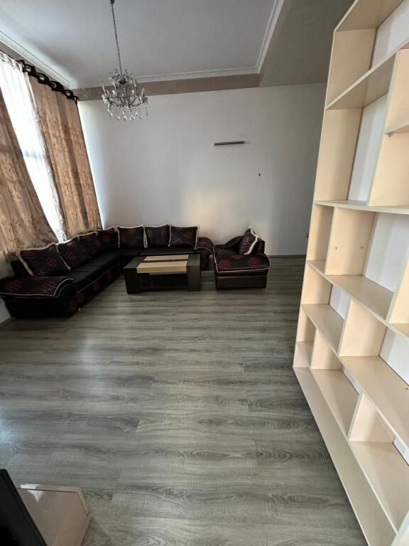 Apartment 1+1 for rent in Kamez/35,000