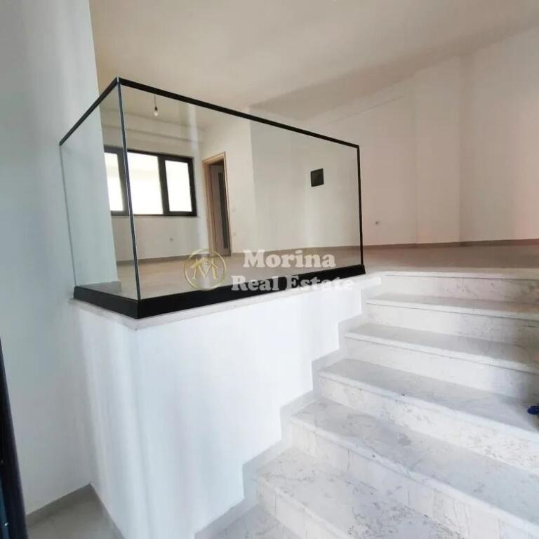 Business premises for sale, Astir, Green City, 170,000 Euro