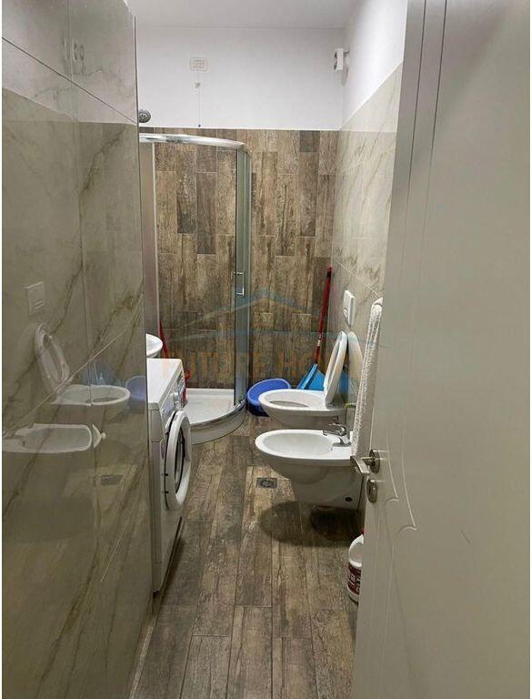 Shitet, Apartament 2+1+2 ne Fresk