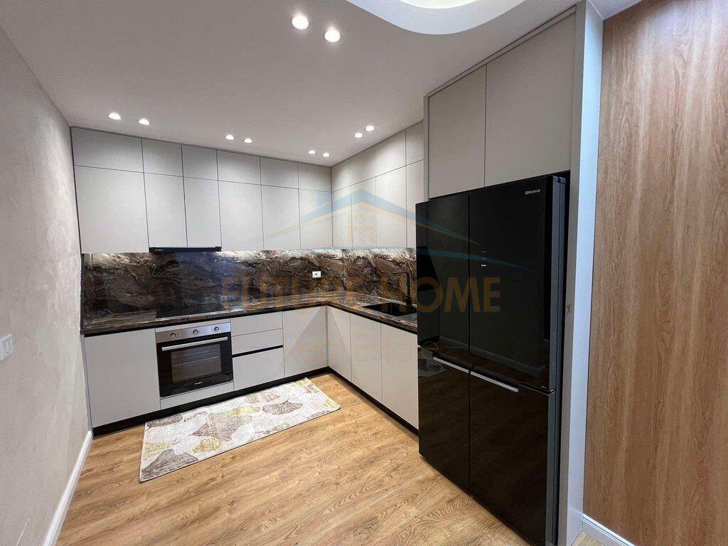 In vendita, appartamento 2+1+2 in Via Teodor Keko, Tirana