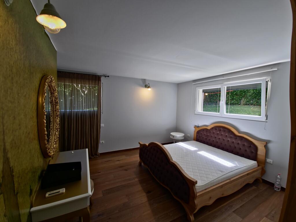 Villa for rent in Long Hill Residence