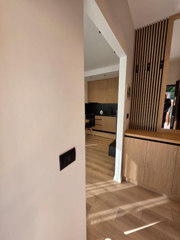 Apartament 1+1 për Shitje /  Liqeni i Thatë, Tiranë (ID8107)