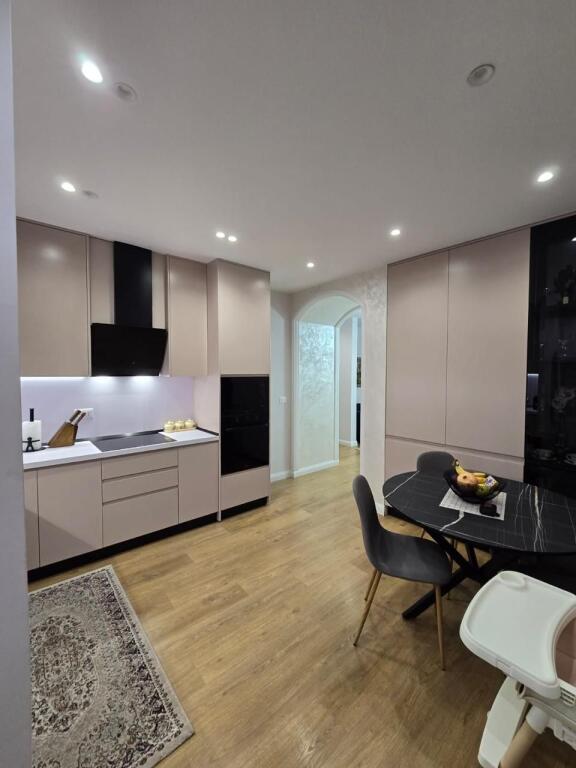 Appartamento di Lusso in Affitto in Piazza Willson