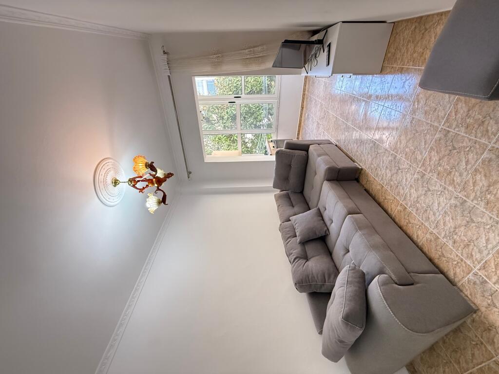 Apartament me qera ne plazh iliria