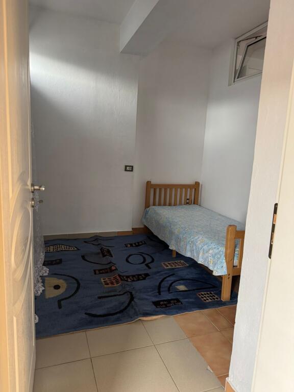 Apartament me qera 2+1 te Bulevardi Migjeni