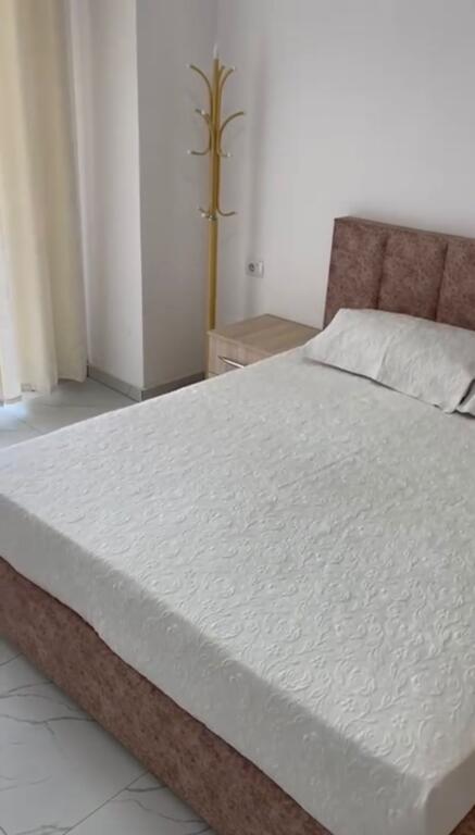 🏠 Apartament 1+1 me qira – Përballë Ring Center, Zogu i Zi