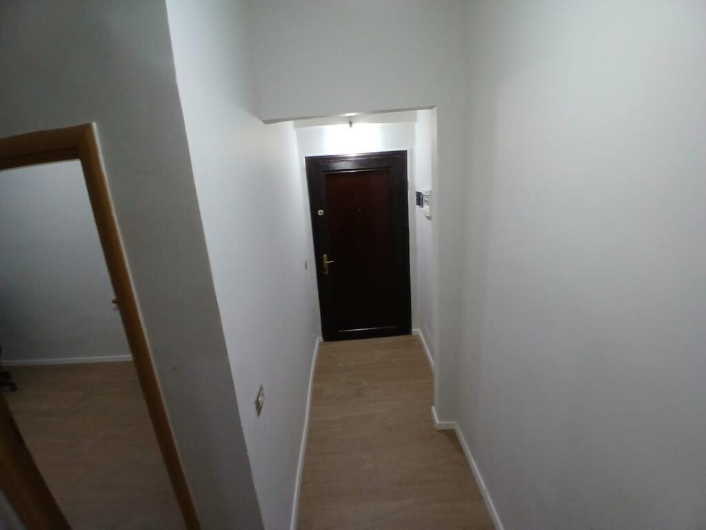 Jepet Me Qera Apartament 2+1+1 Ballkon
