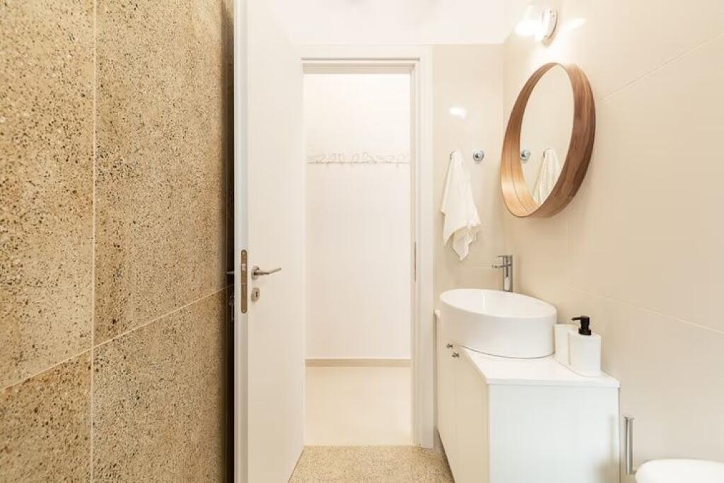 Apartment For Rent 1+1 In Ali Dem (ID B2101328) Tirane