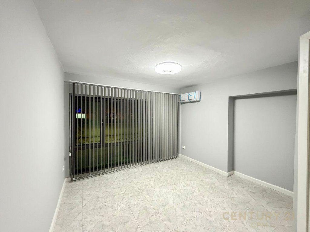 AMBIENT PER ZYRA PRANE SHESHIT SKENDERBEJ! 800 € /Muaj