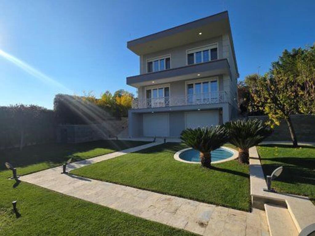 Shitet, Vile 3-Kateshe, Lunder, Tirane.