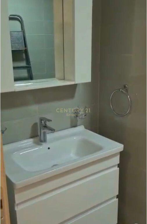 Apartament 1+1 per shitje ne Yzberisht