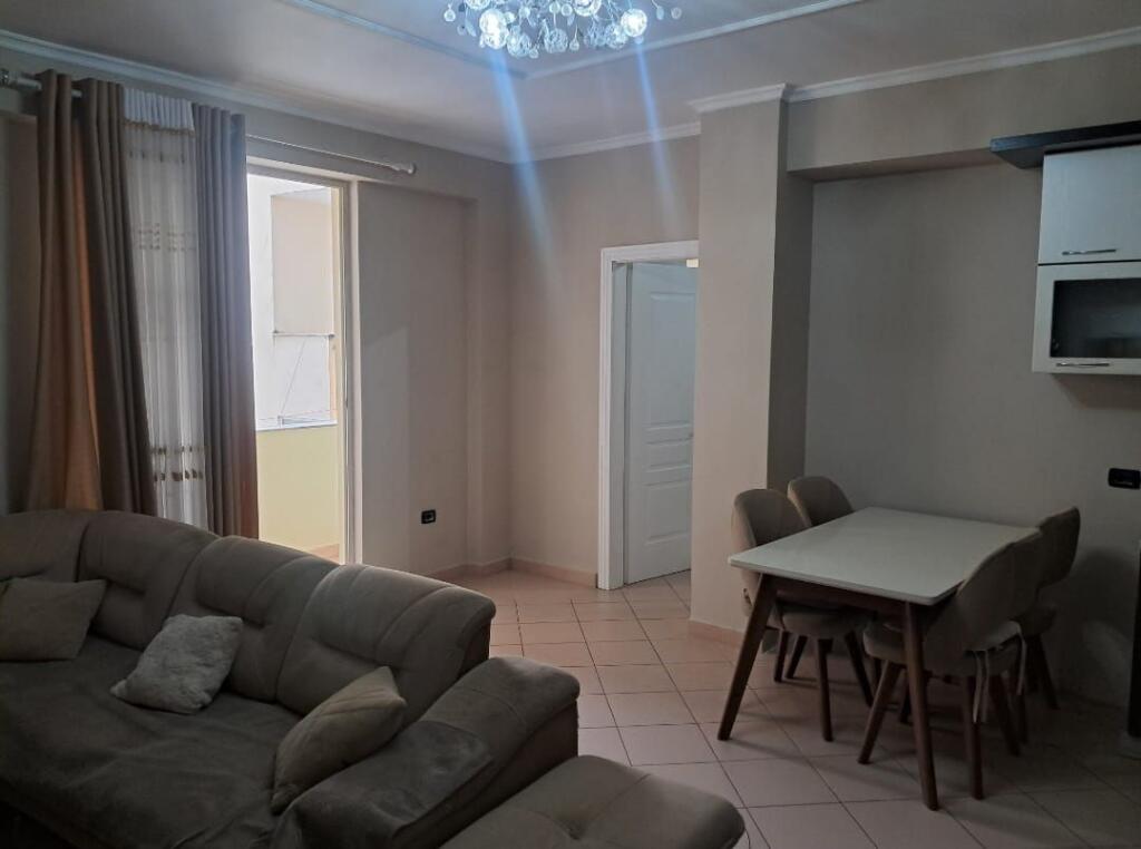 2+1 apartment for rent at Kodra e Diellit