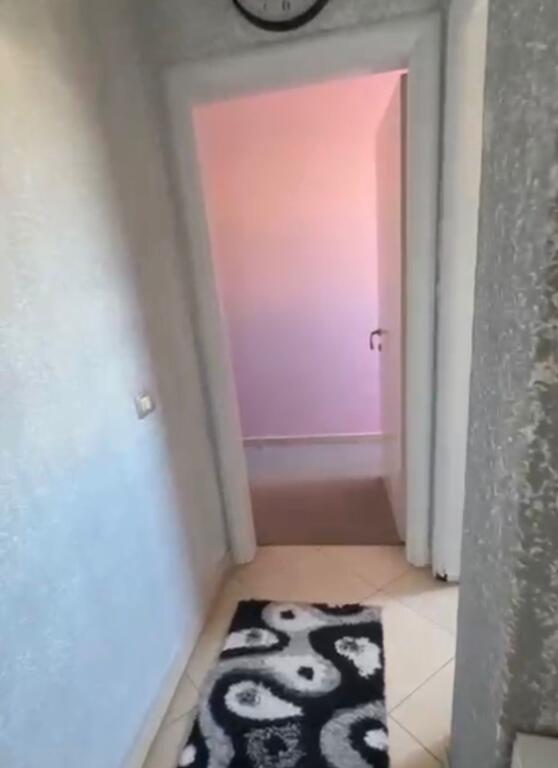 QERA 1+1+BALLKON ILIR SHANI SPITALI KATI 2 ME ASHENSOR  PER AFATGJATE JEPER PER CIFT