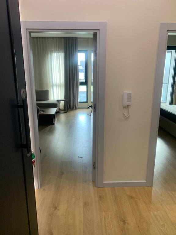 Super ap 1+1 a 21-dhjetori ( square 21 )