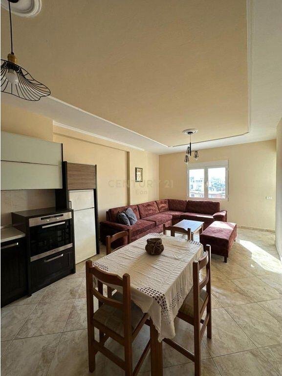 AFFITTASI APPARTAMENTO 3+1+2+GARAGE, VICINO A ISH-URT, DURRES !