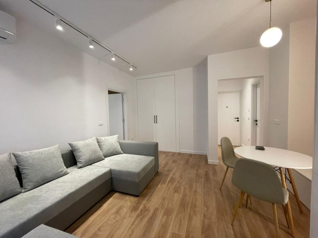 JEPET APARTAMENT 1+1 ME QIRA TEK SHESHI WILLSON.