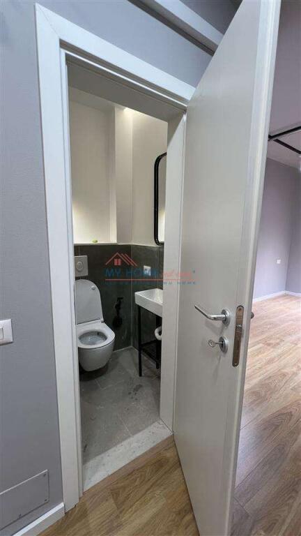 Dyqan me Qera Rruga Myslym Shyri Tirane