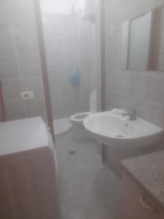 APARTMENT 1+1. 25000 LEKE. 5 MAJI STREET